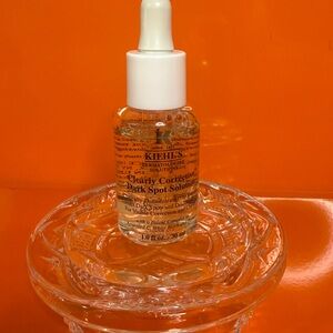 Kiehl's Dark Spot Solution with White Dropper